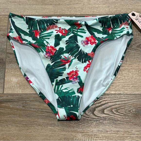 Victoria's Secret Floral Bikini Set with Adjustable Straps - Picture 5 of 16